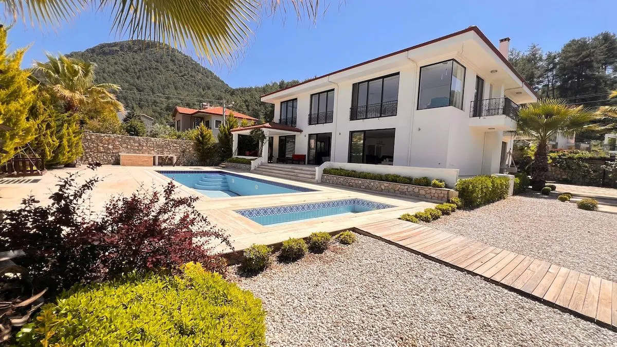 Home in Uzumlu
